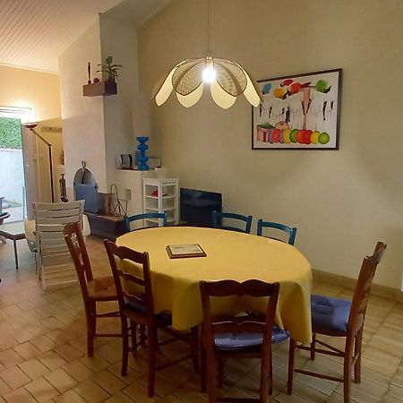 Charmant Pavillon A Saint-Jean-De-Monts: 2 Chambres, Proche Plage, Foret Et Commerces, Jardin Clos - Fr-1-323-259 Eksteriør billede